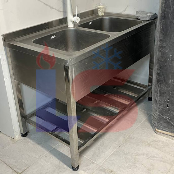 سینک ظرفشویی صنعتی پایه دار